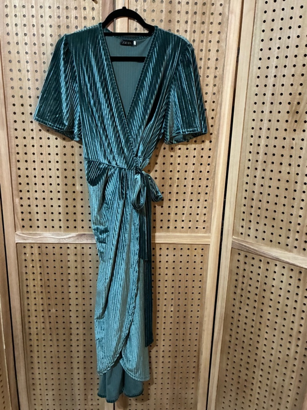 ZOIFADA Teal Velvet Wrap Dress NWOT
